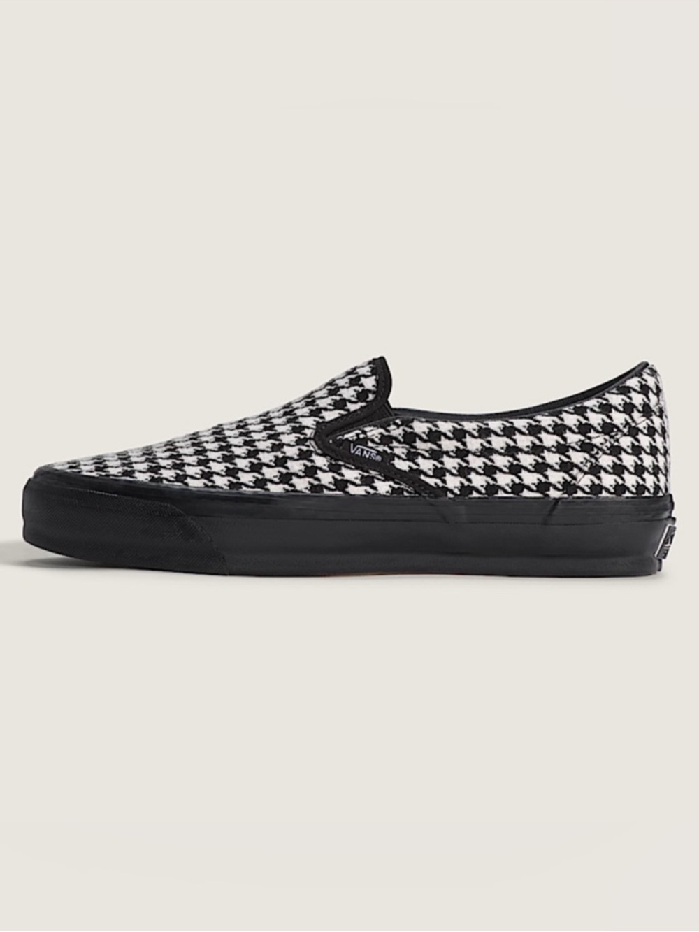 Vans Premium Classic Slip-On
Shoe Houndstooth Black / White Womens 9.0 US - Picture 2 of 11